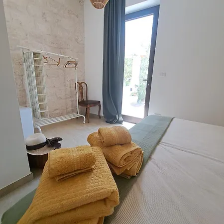 Casale Montedoro 3*